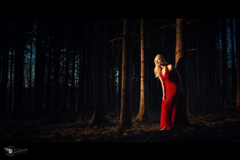 Das Rote Kleid