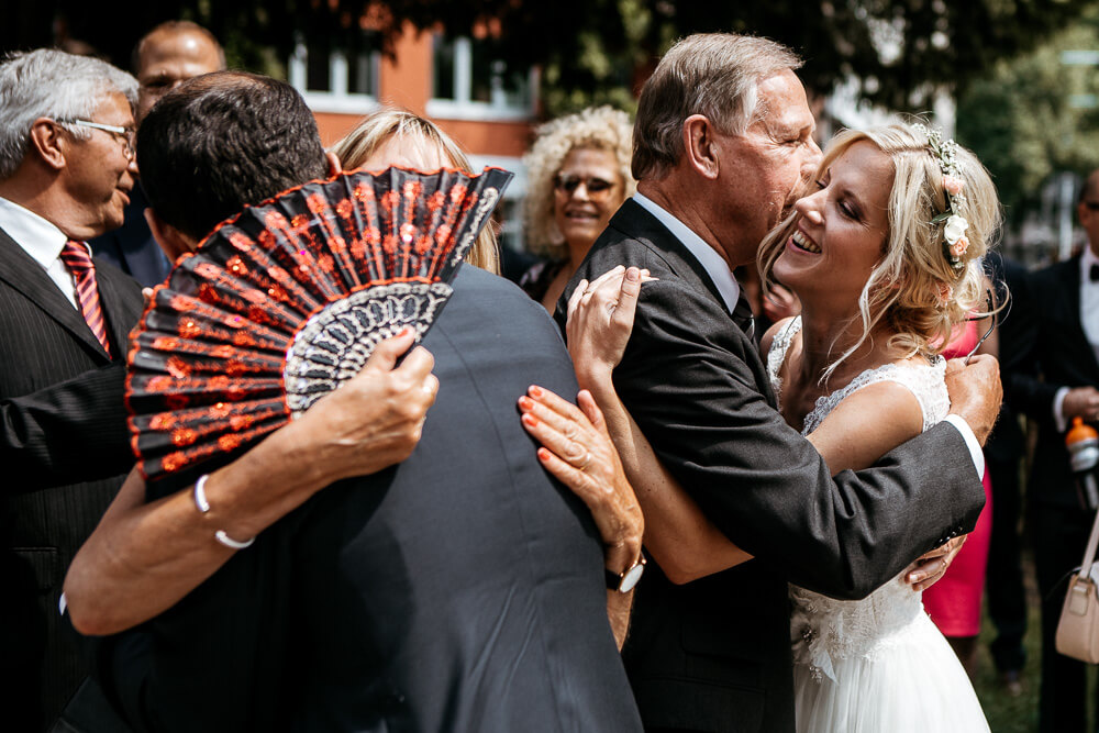 Hochzeitsfotograf Köln Sektempfang