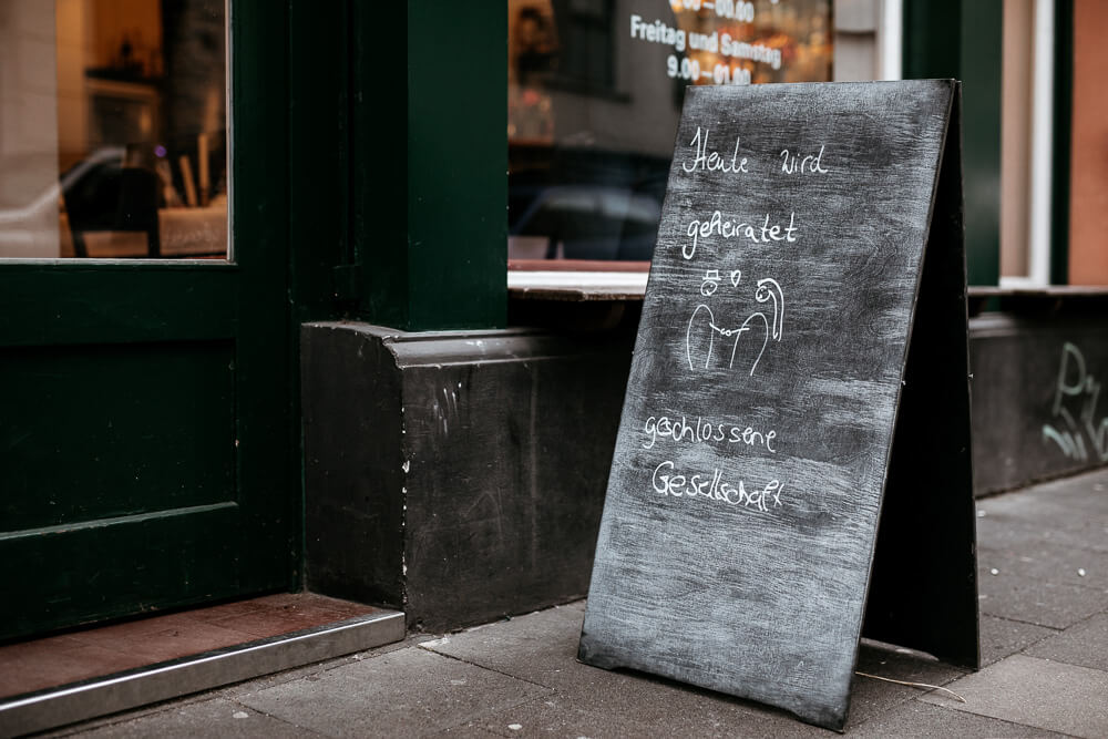 Hochzeitsfotograf Köln Cafe Sehnsucht